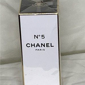 CHANEL No 5 L’Emulsion Corps The Body Lotion